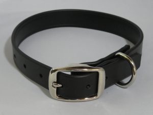 An image of a black biothane dog collar from TheUltimateLeash.com